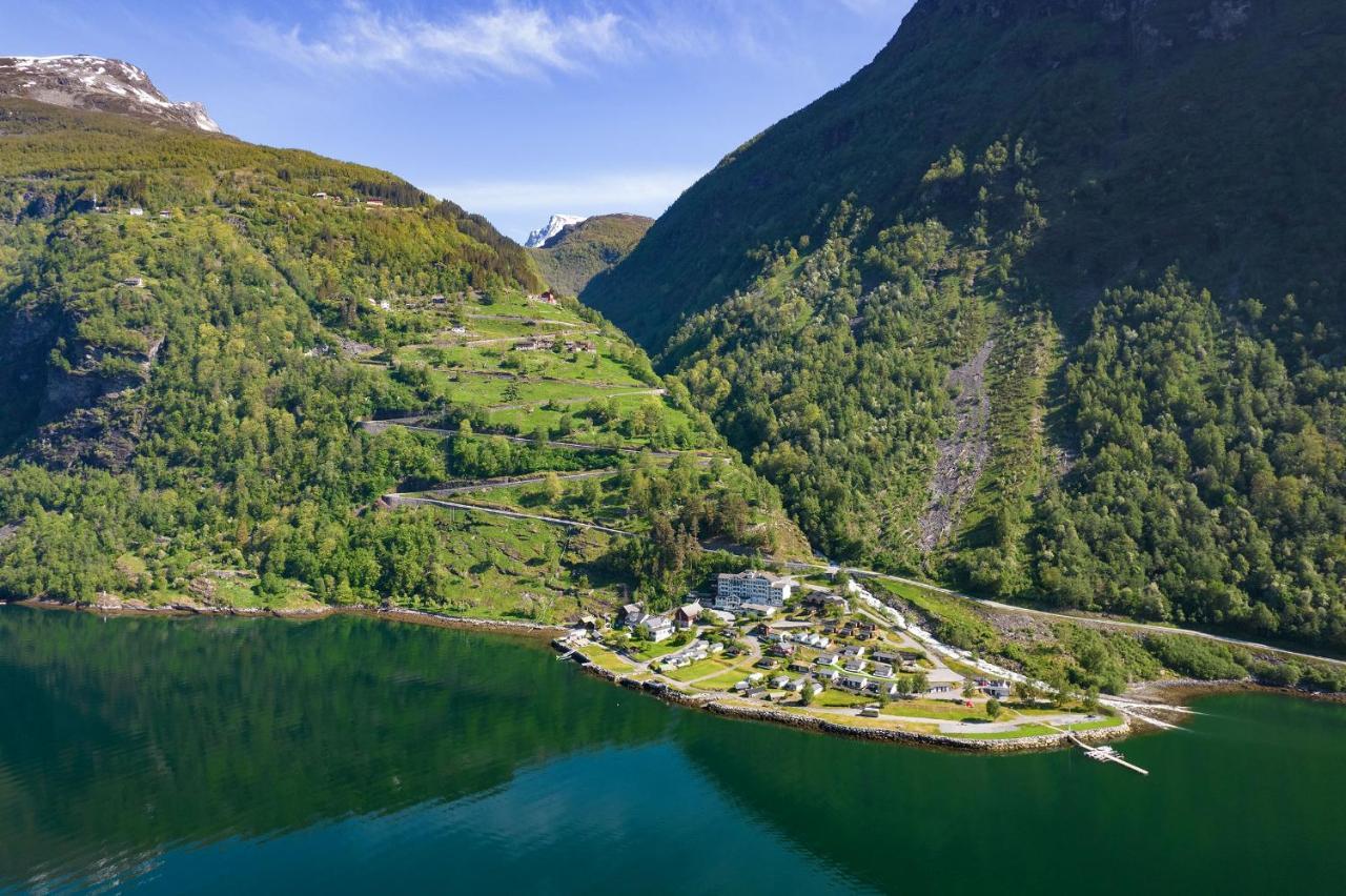 Hotel Geirangerfjorden Feriesenter Extérieur photo