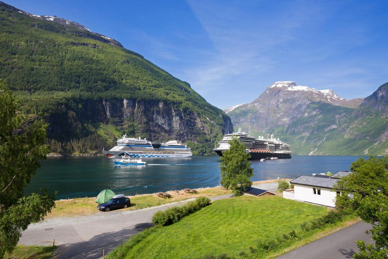 Hotel Geirangerfjorden Feriesenter Extérieur photo