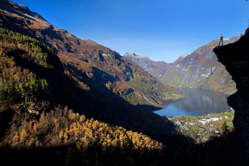 Hotel Geirangerfjorden Feriesenter Extérieur photo